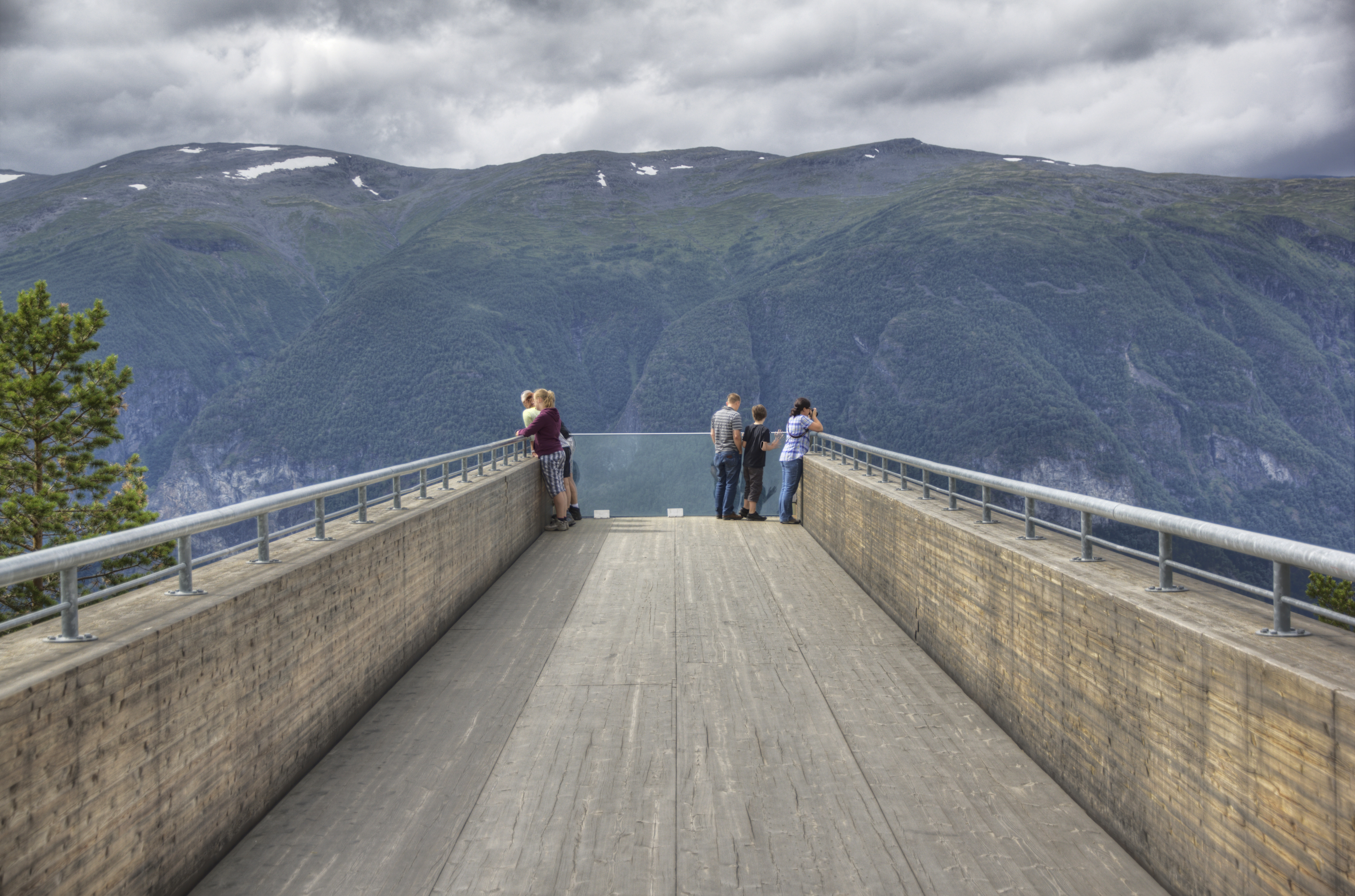 Bergen — Stegastein Viewpoint & Flåm–Gudvangen Nærøyfjord Cruise