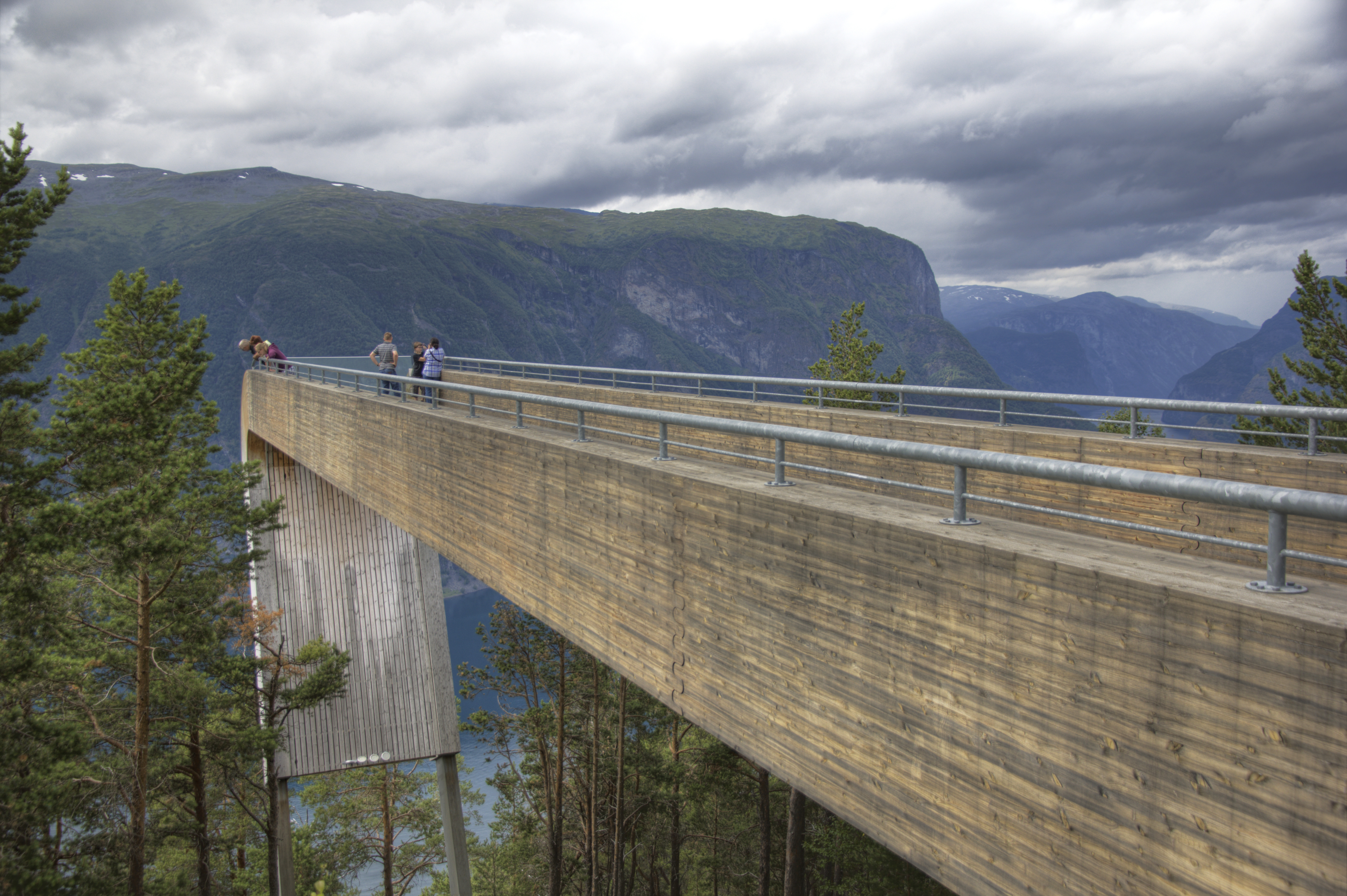 Bergen — Stegastein Viewpoint & Flåm–Gudvangen Nærøyfjord Cruise