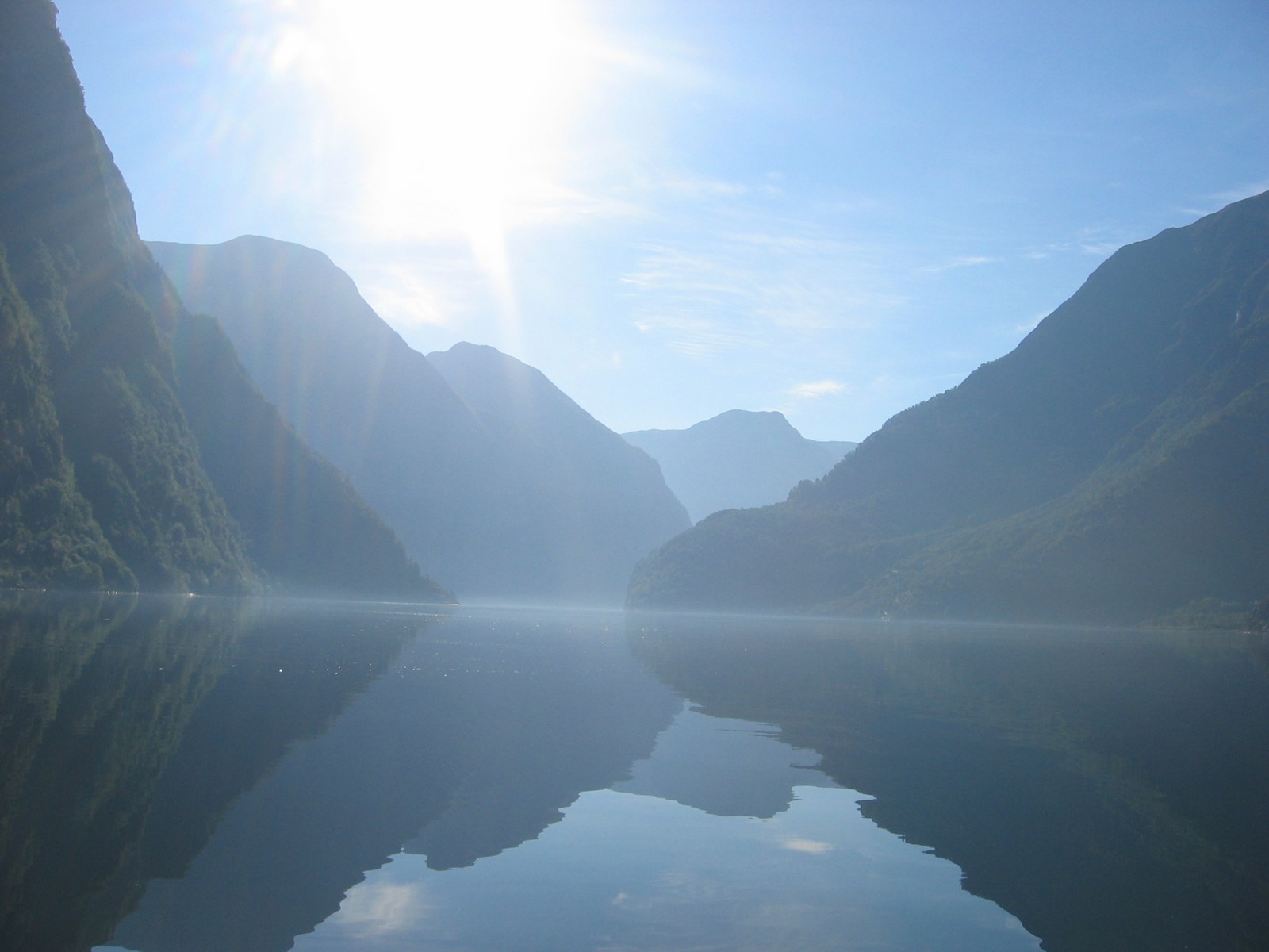 Bergen — Stegastein Viewpoint & Flåm–Gudvangen Nærøyfjord Cruise
